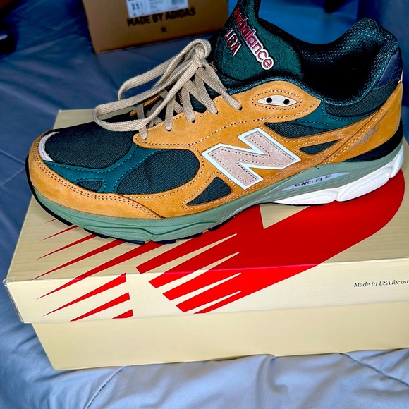 New Balance Other - New Balance 990, Gently worn, apart of the “Made In America” release this year.